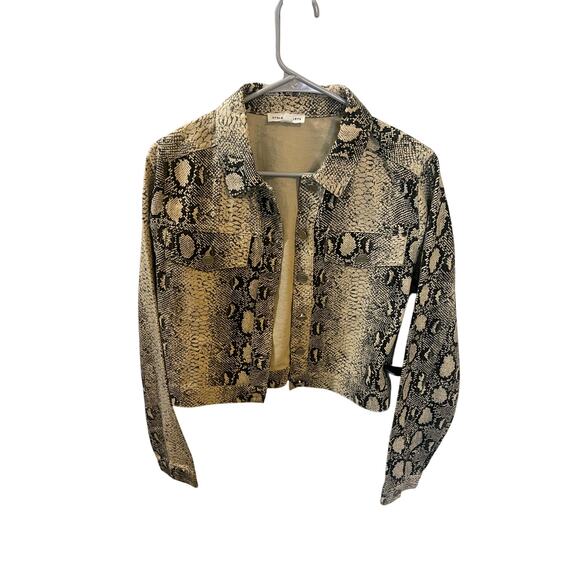 NWOT 
Snakeskin Jean jacket size small - Picture 1 of 4